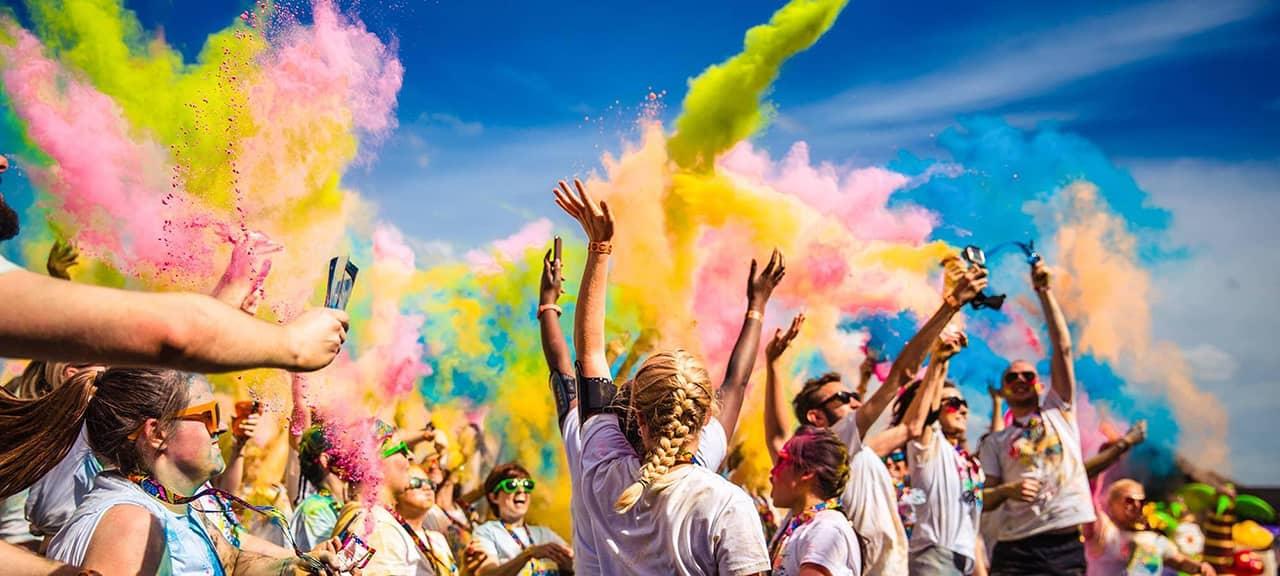 You are currently viewing Dive into Epic Fun with Your Squad at the Color Obstacle Rush
